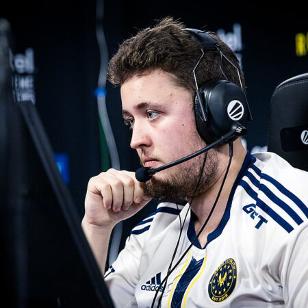 ZywOo retorna ao auge e domina Spirit – veja como ele brilhou na final do IEM Katowice 2025