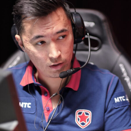 AdreN fundou uma organização de esportes eletrônicos