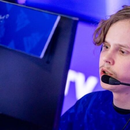 Yatoro e Collapse comentam sobre a saída de dyrachyo dos Gladiators