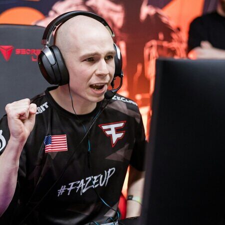 FaZe Clan vence MOUZ e avança para os playoffs do PGL Cluj-Napoca 2025