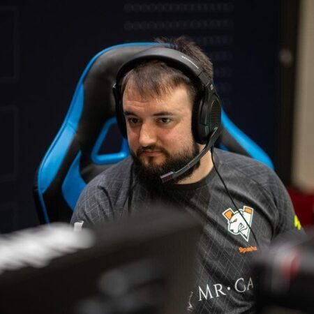 9pasha monta time dos sonhos de Dota 2