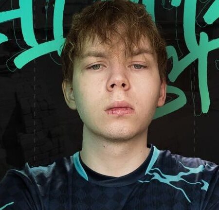 Streamer StRoGo se junta à equipe Aurora de CS2
