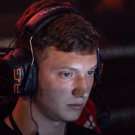 Resolut1on comenta sobre possibilidade de voltar à cena profissional de Dota 2