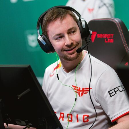 Heroic Brinca com Fãs e Astralis no 1º de Abril com Anúncio Falso de cadiaN