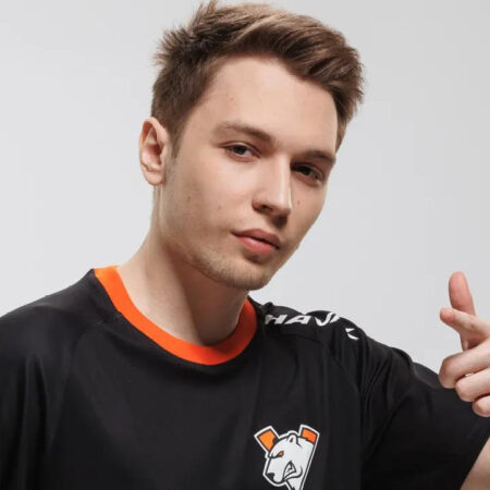 Xakoda revela dificuldades em encontrar nova equipe e formar time no Dota 2