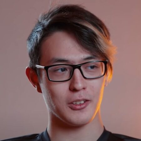 Watson: “Não perco de Terrorblade. BetBoom Team é inteligente, eles baniram TB para mim três jogos seguidos”