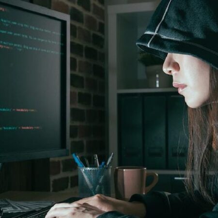 Hacker EMPRESS Retornará a Quebrar Jogos com Denuvo