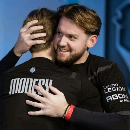 M0NESY Comenta os Desafios da G2 Após a Partida de NiKo