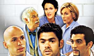 Um Brinde à Nostalgia: O Elenco de ‘Scrubs’ Acende a Chama de uma Nova História!