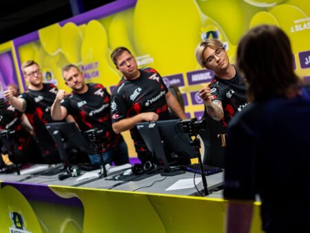 A Jornada Eletrizante para o BLAST Slam V: MOUZ Emerge Vitoriosa, Aurora Gaming Busca Redenção