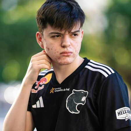 Molodoy, Sniper da FURIA, Esclarece Declarações Polêmicas Após Choque de Mentalidades em Batalha de Streamers